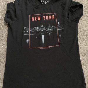 Aeropostale crew neck t-shirt